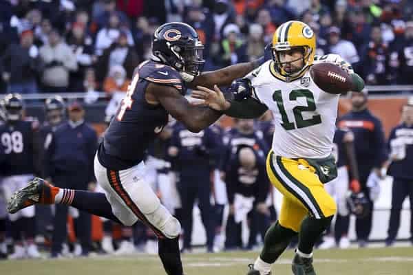 Bears playing agains Packers