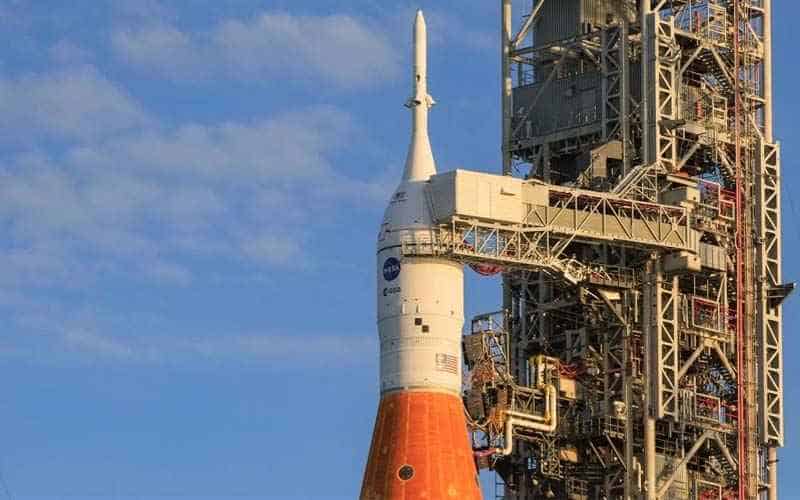 Moon launch odds arrive at top USA sportsbook sites.